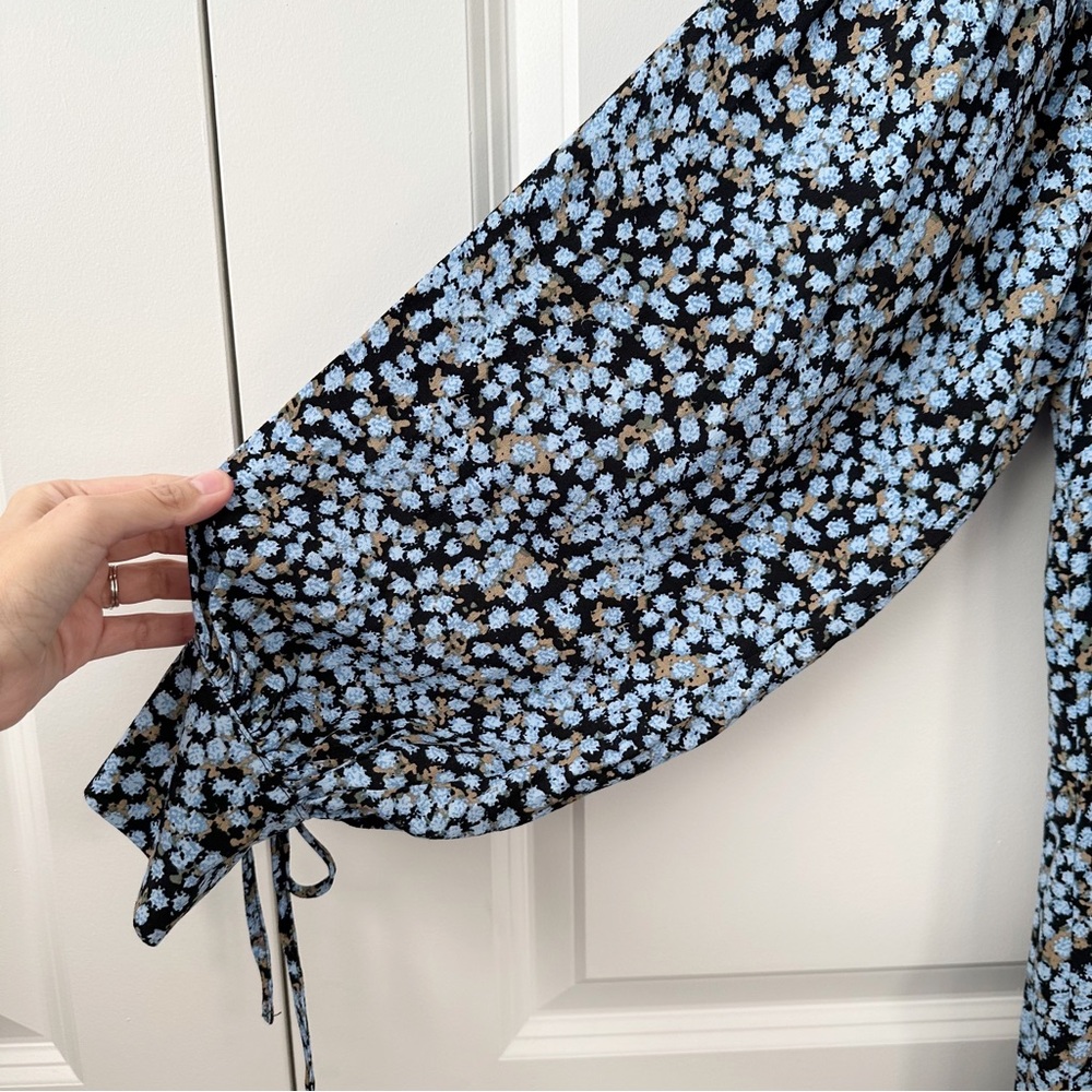 Modstrom Blue Patterned Midi Dress - Picture 7 of 10